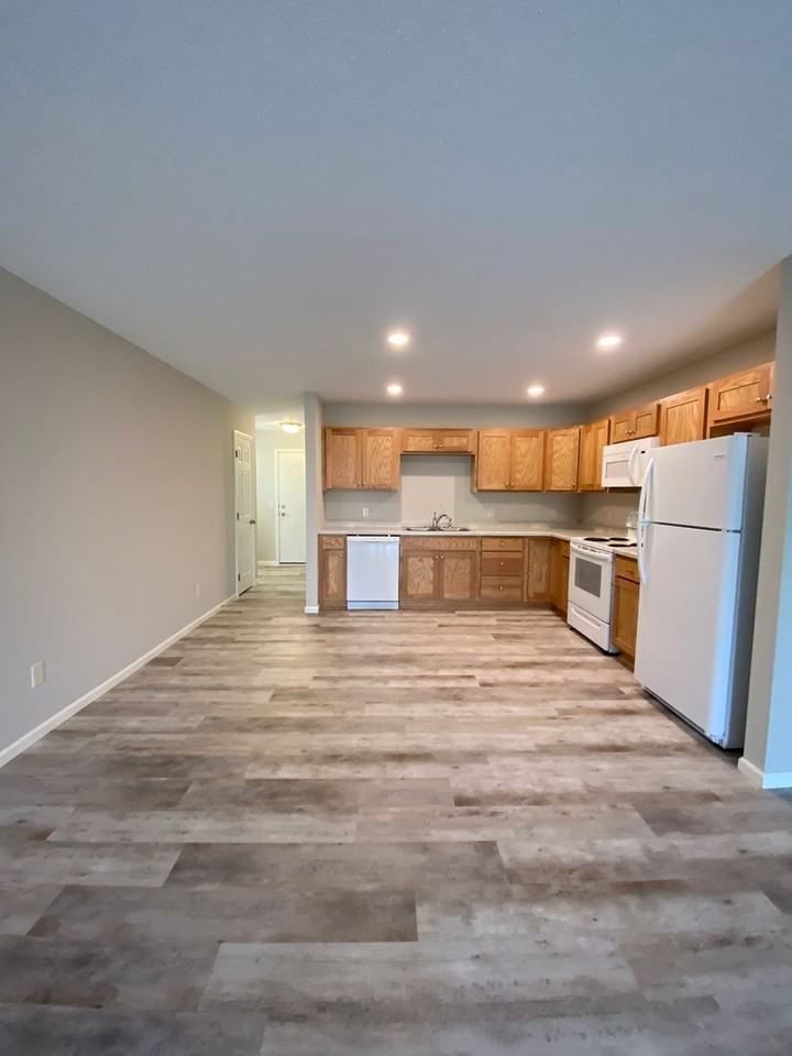 1551C Gunston Dr - Photo 2 of 15