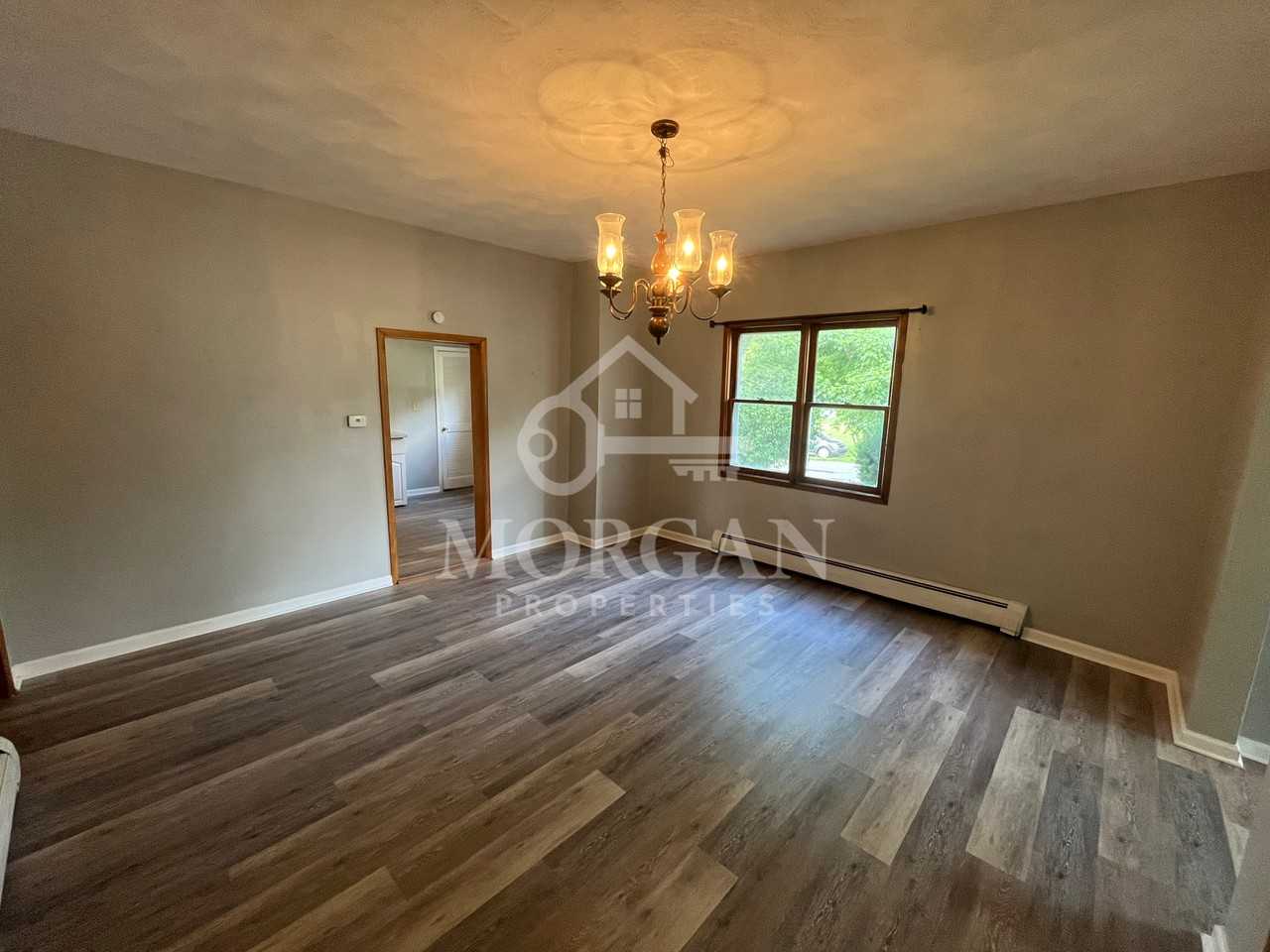 623 W Jefferson St #1 - Photo 3 of 9
