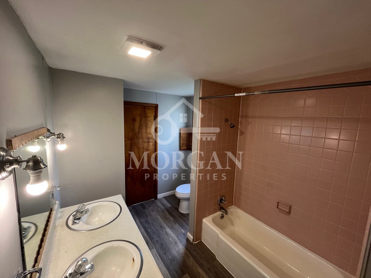 623 W Jefferson St #1 - Photo 5 of 9