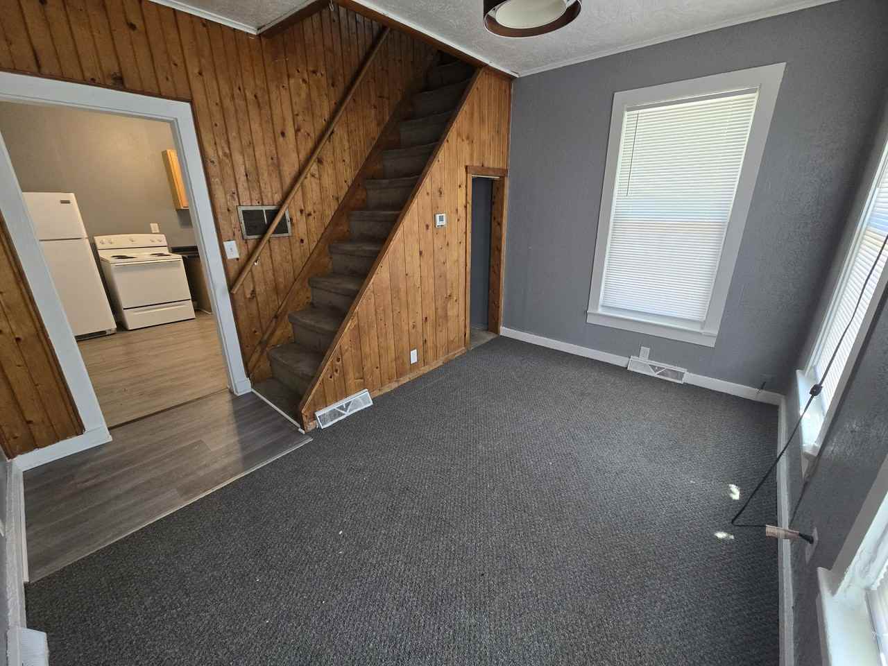814 N Cherry St #3 - Photo 4 of 7