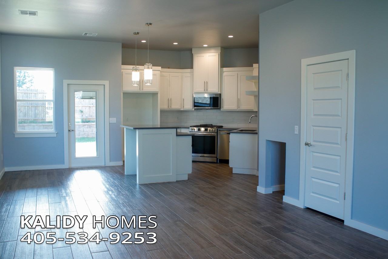 421 Remington Ave #1 - Photo 5 of 20