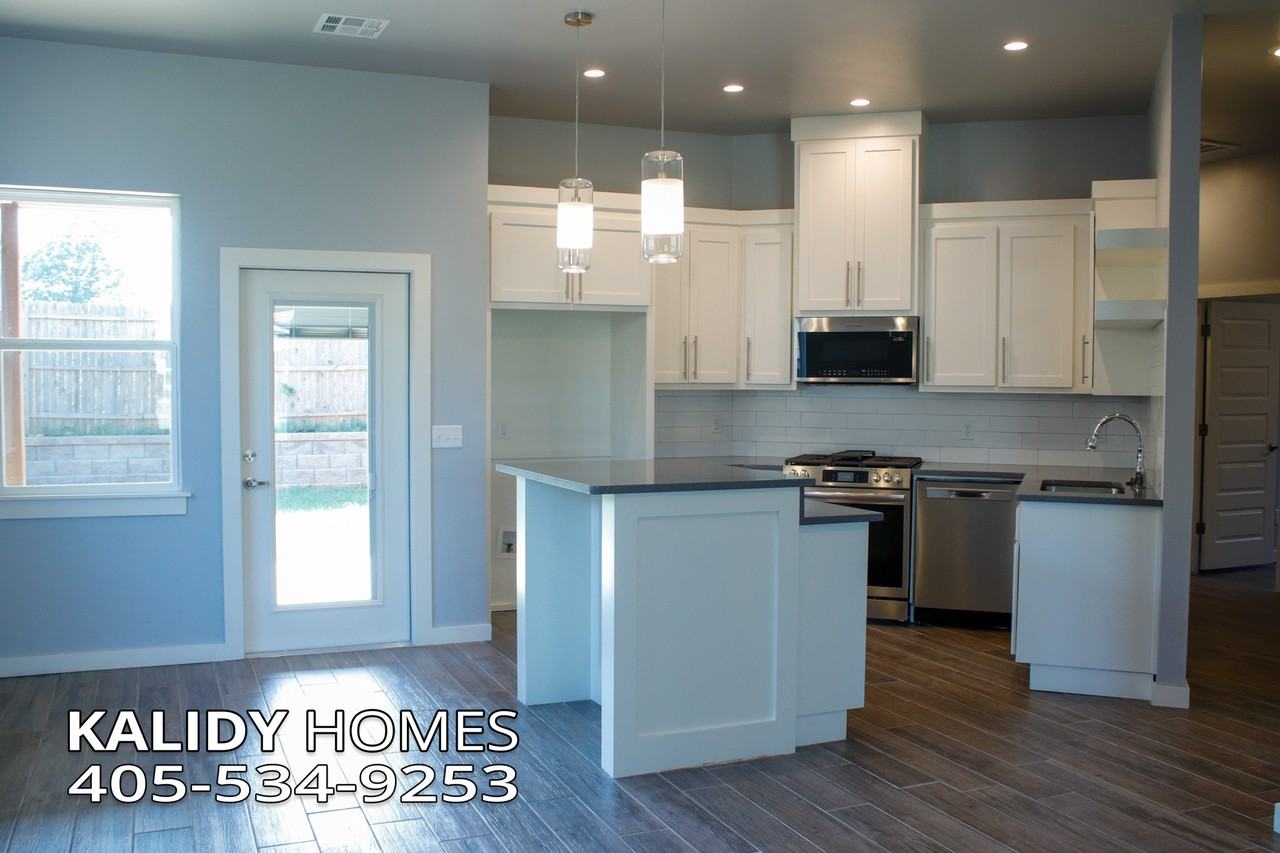 421 Remington Ave #1 - Photo 6 of 20