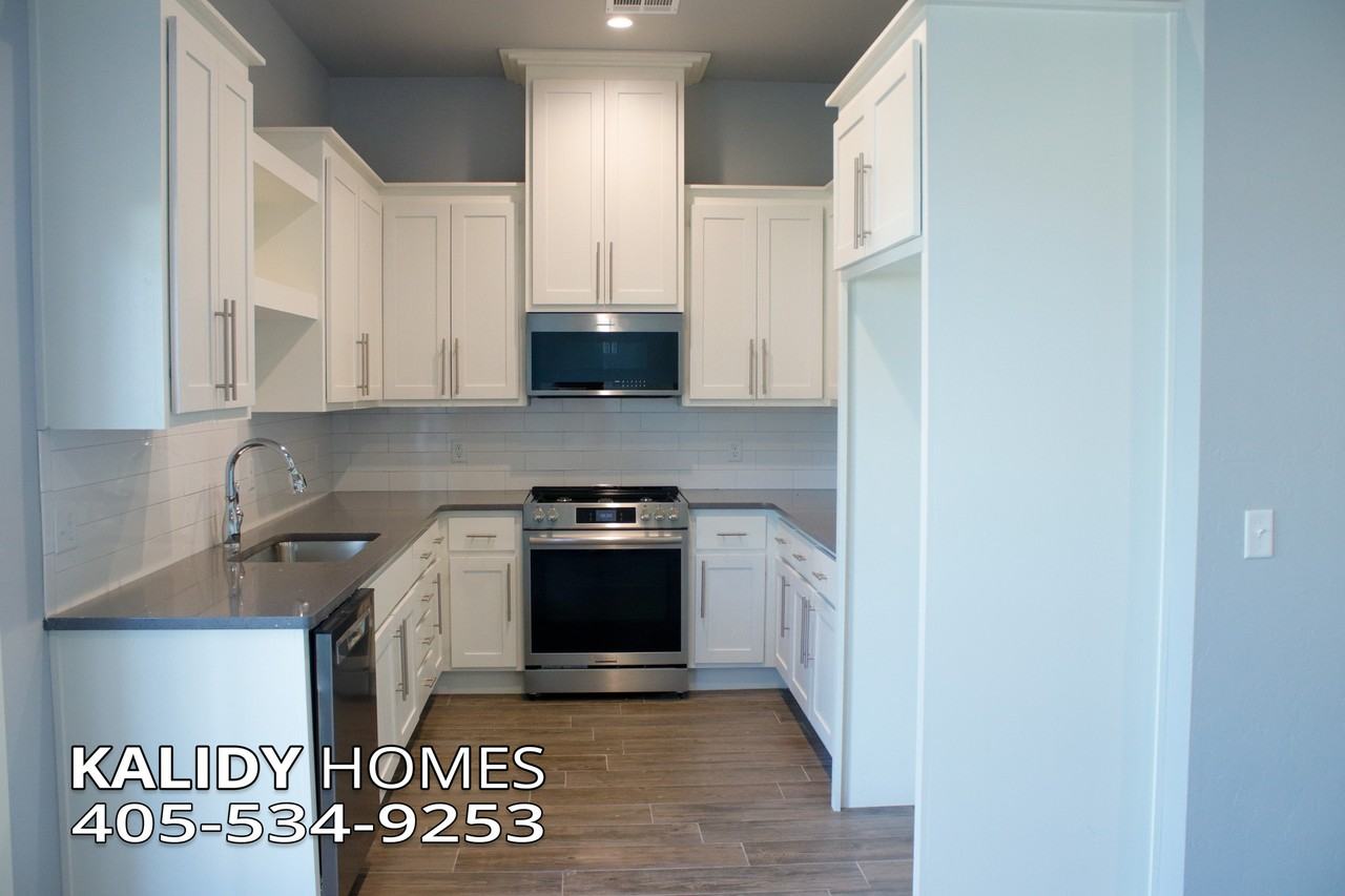 420 Remington Ave #1 - Photo 7 of 24