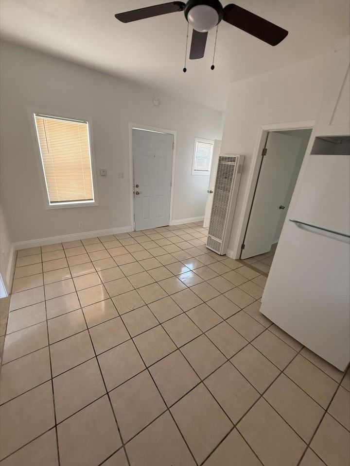 842 Alamitos Avenue - Photo 7 of 32