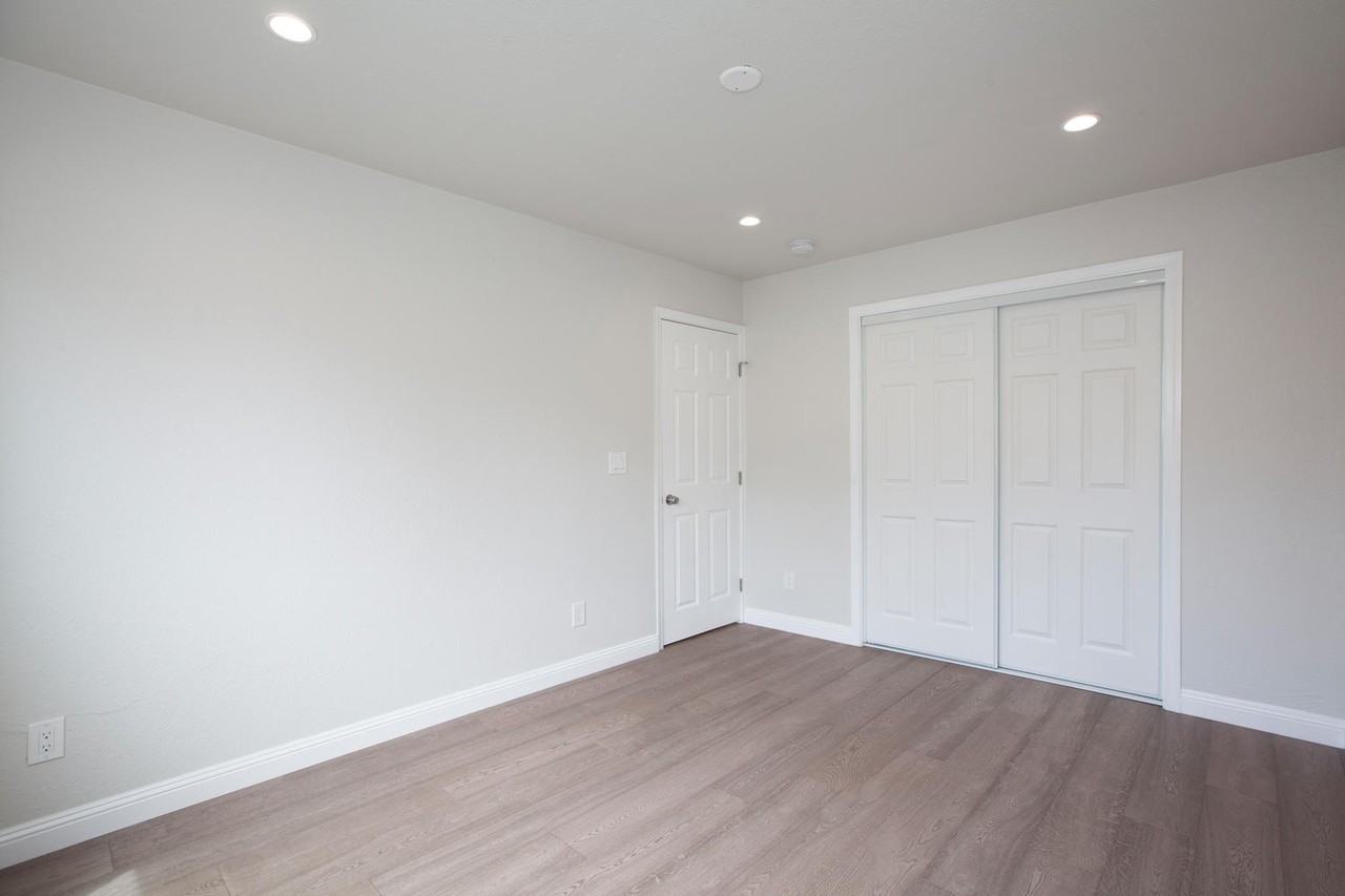 1811 Francisco Street #2 - Photo 6 of 19