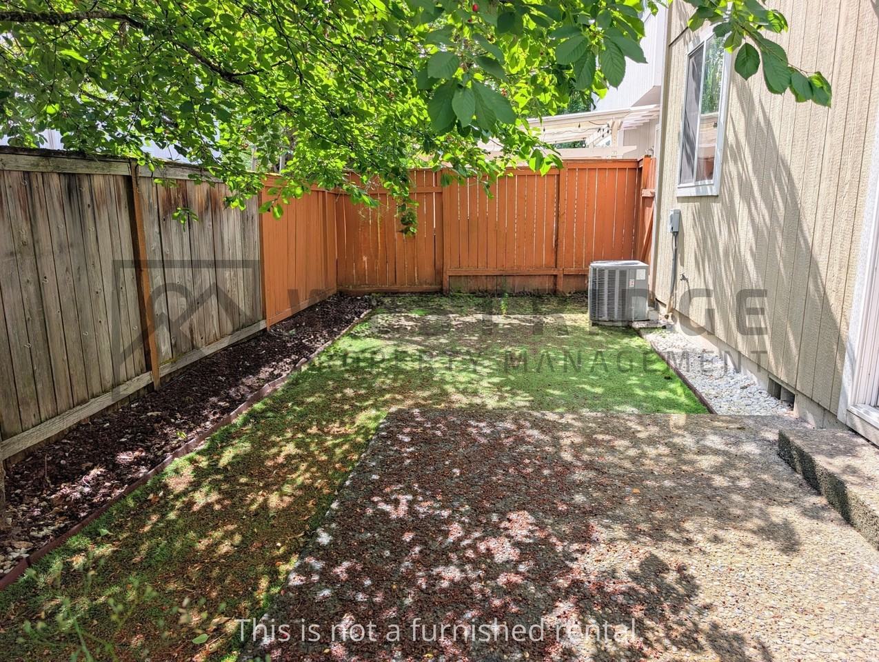 1467 Se Blanchard St #1 - Photo 2 of 16