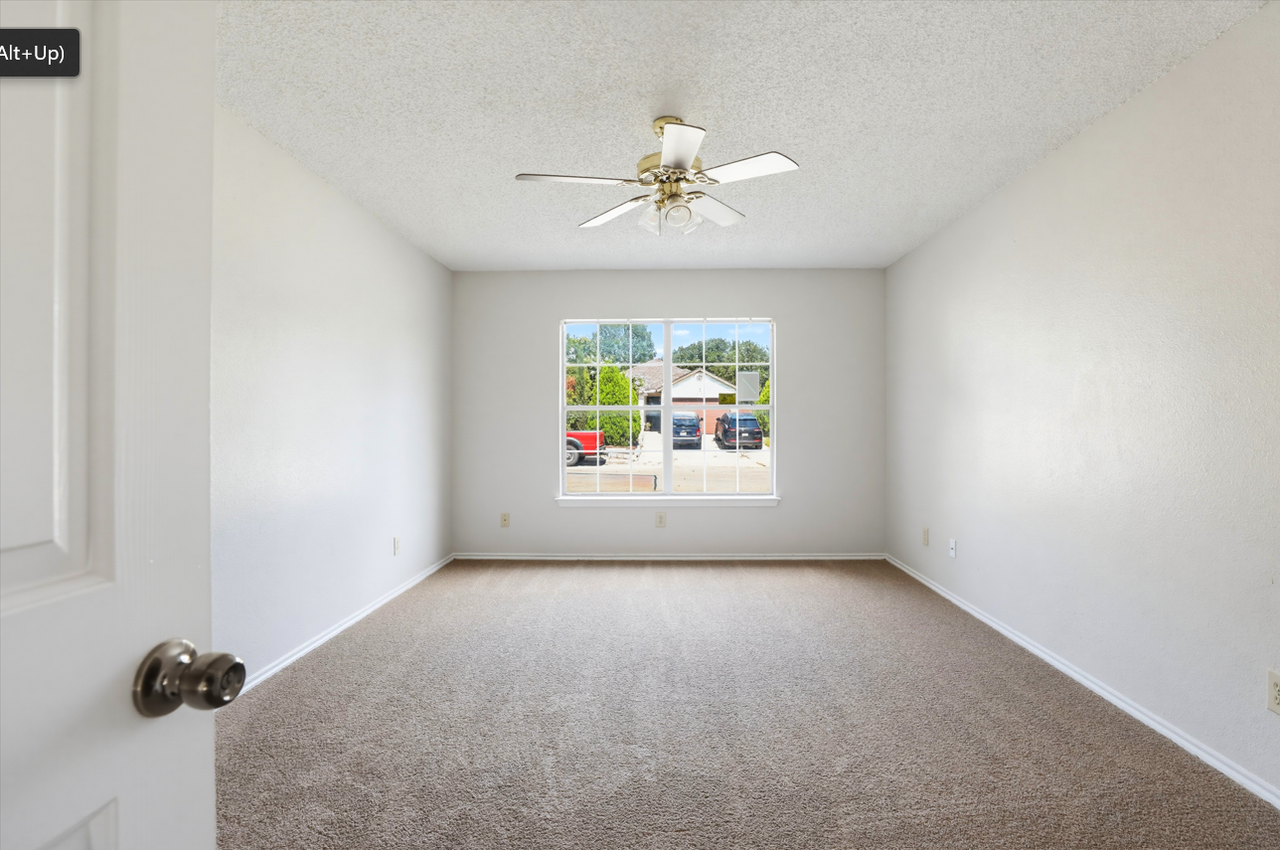 13922 Villa Camino - Photo 7 of 17