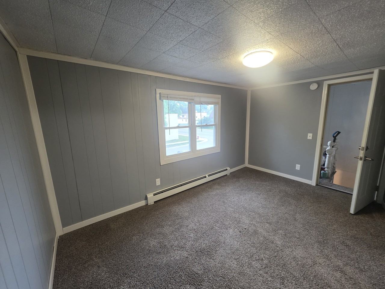 306 3rd St S #B - Photo 5 of 16