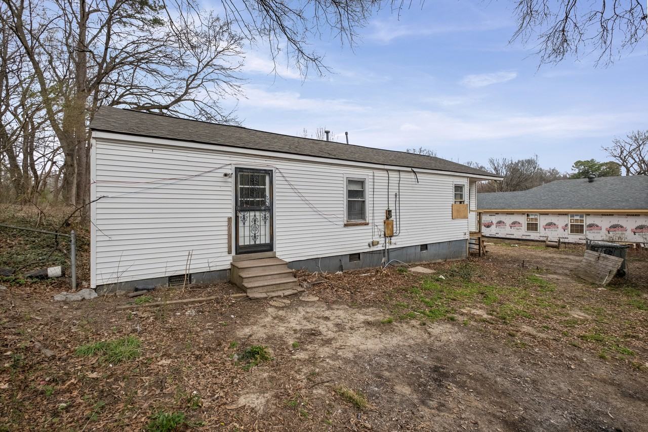 2185 Slocum Ave #1 - Photo 6 of 20