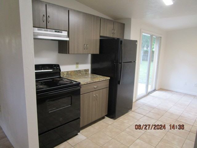 446 Elsie Ave #1 - Photo 4 of 19