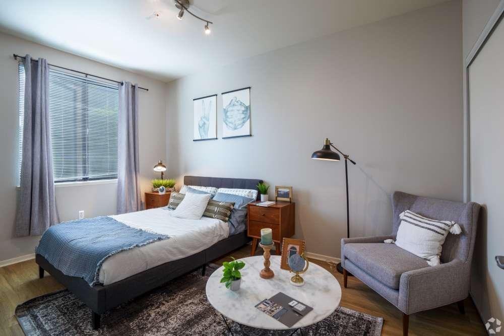 2020 Kittredge St Ste D - Photo 6 of 20