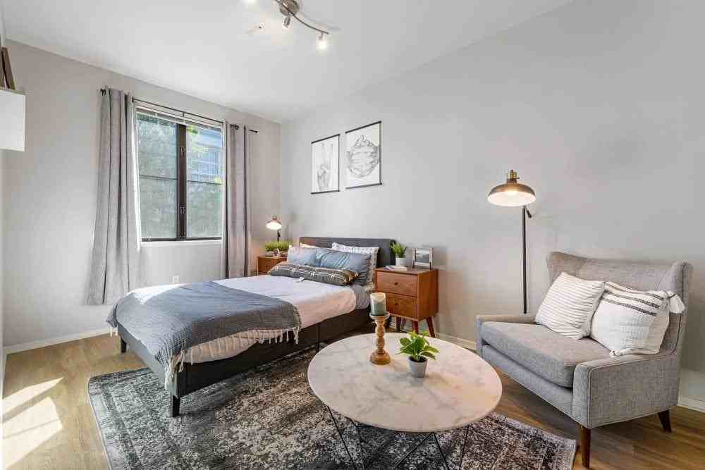 2020 Kittredge St Ste D - Photo 7 of 20