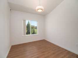 featured image of 152 Sunshine Rd