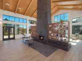 featured image of 152 Sunshine Rd