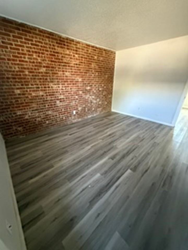 NW 41st - Photo 2 of 9