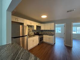 featured image of 555 Kent St