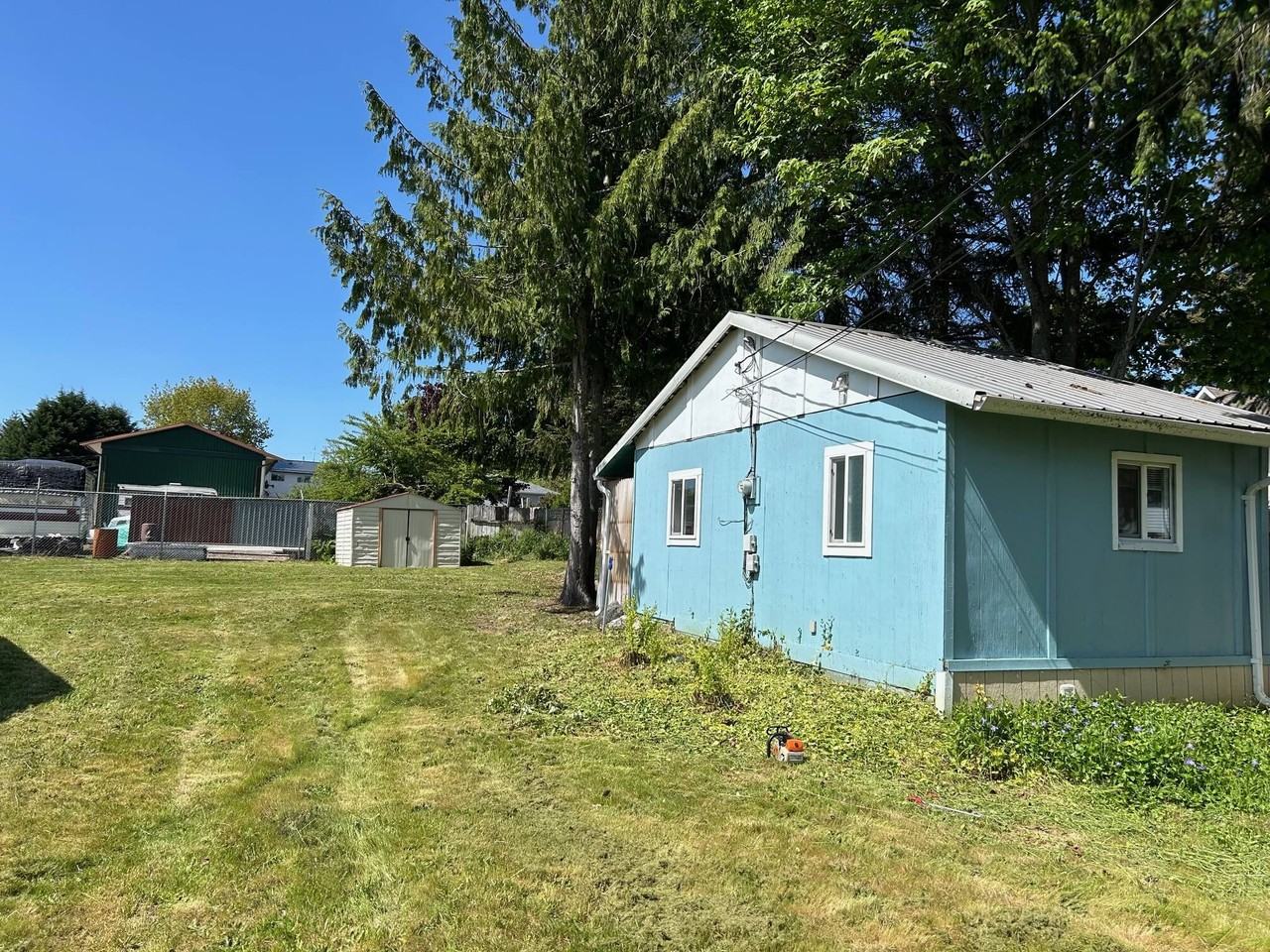 4652 Western Rd #SFH - Photo 3 of 9