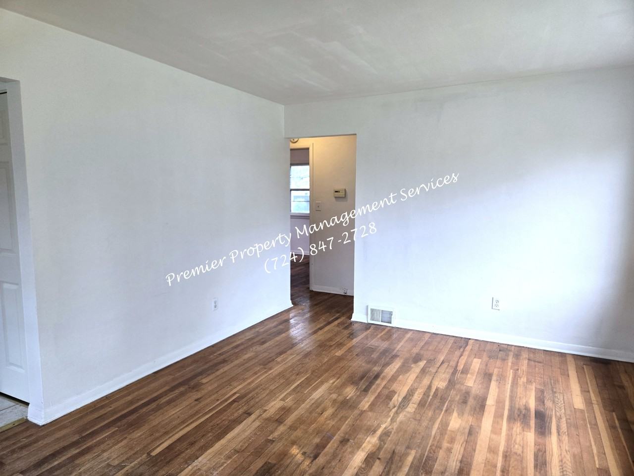826 W Pearl St #1 - Photo 3 of 15
