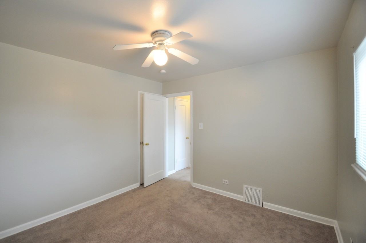 2525 Olive St #1 - Photo 6 of 21
