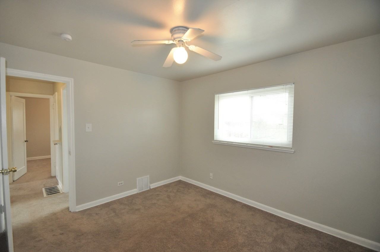 2525 Olive St #1 - Photo 7 of 21