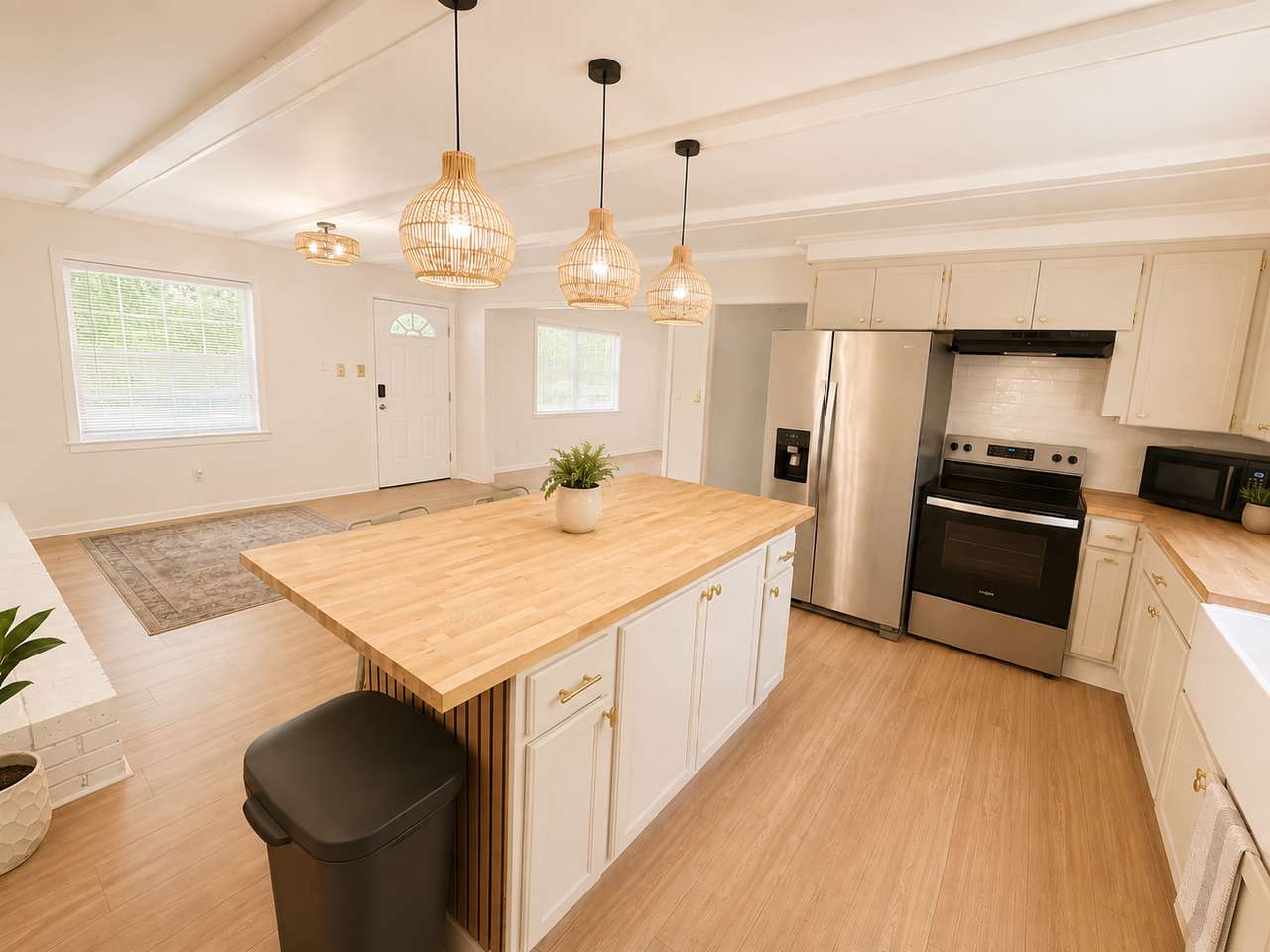 1004 Blanton Pl #1 - Photo 6 of 17