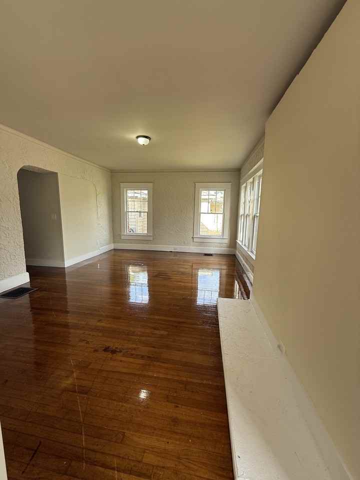 1853 Princeton Ave Sw #1 - Photo 2 of 16