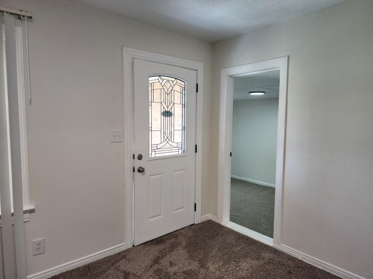 1225 Ne 42nd St #1 - Photo 7 of 50