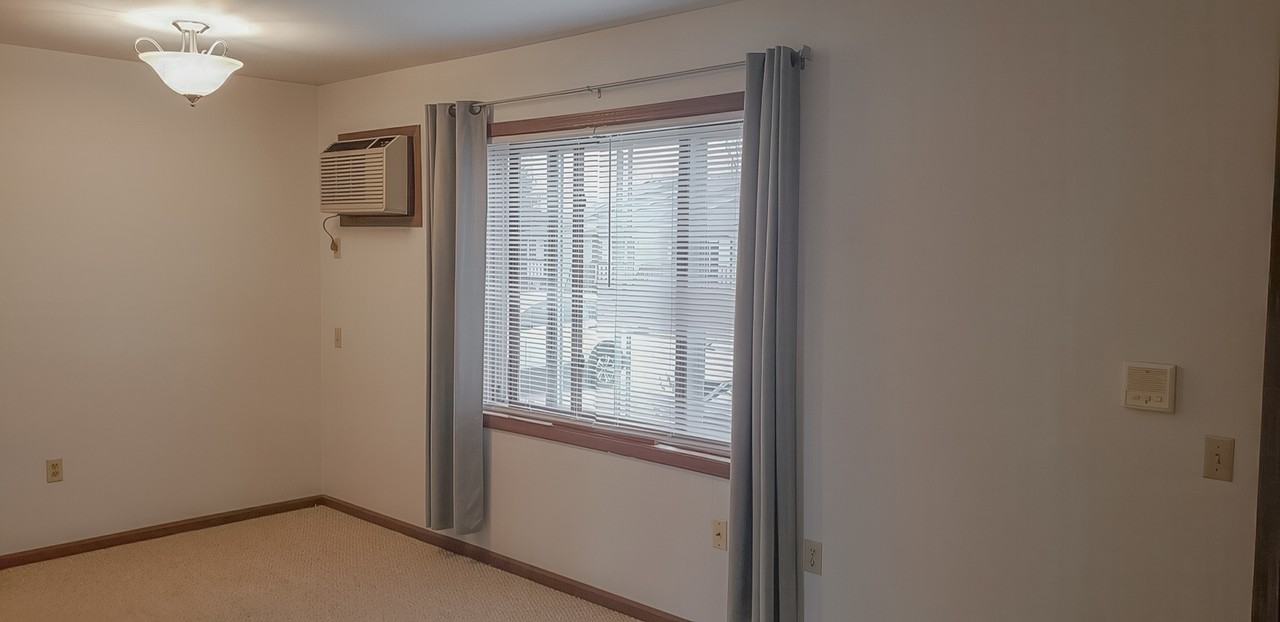 695 Wood Violet Ln #9 - Photo 5 of 9