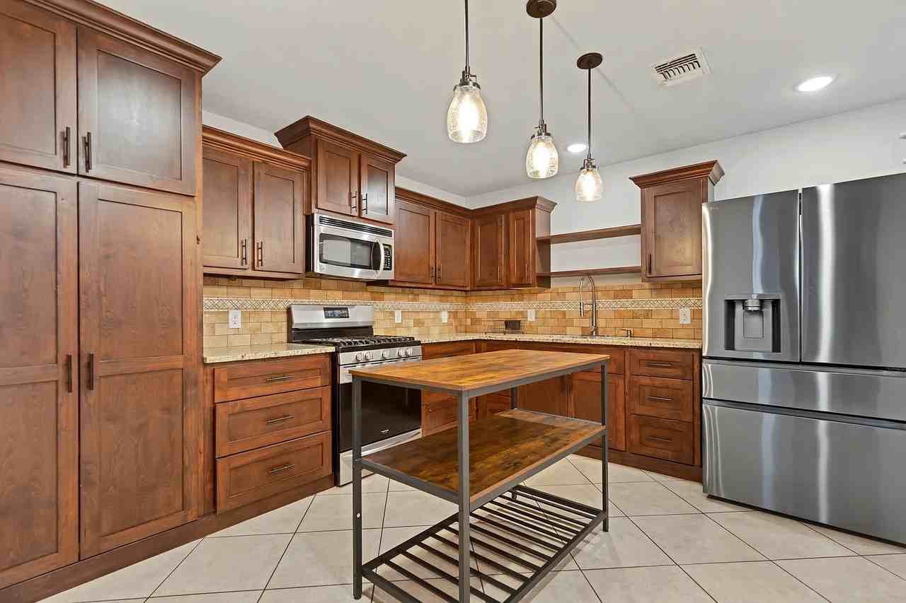 239 Peabody Ave #1 - Photo 7 of 12
