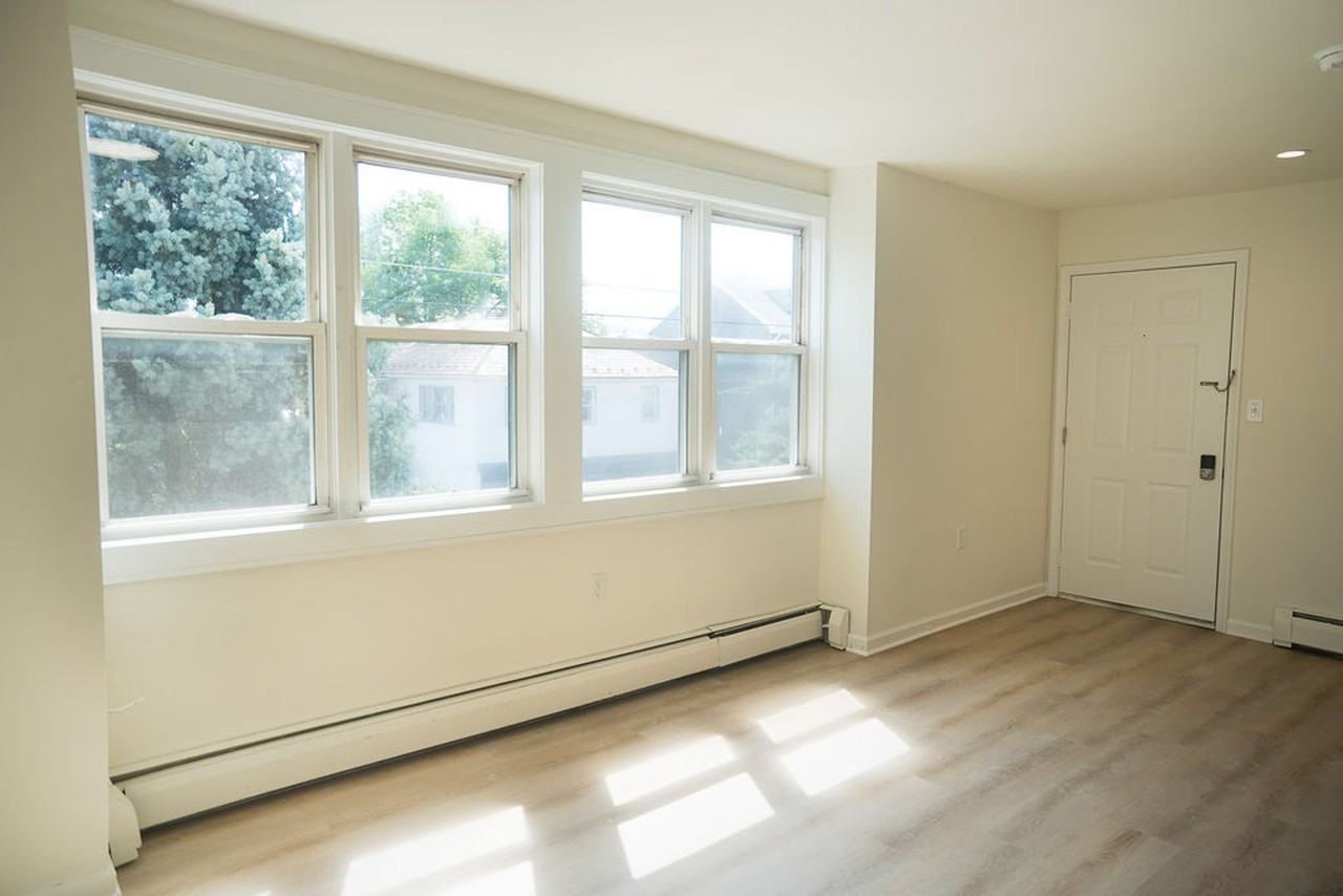 519 Valley Street - Photo 2 of 18