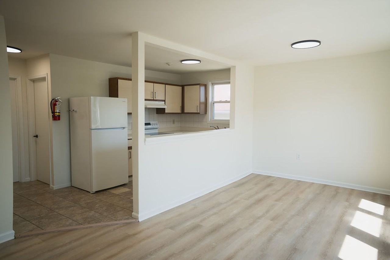519 Valley Street - Photo 4 of 18