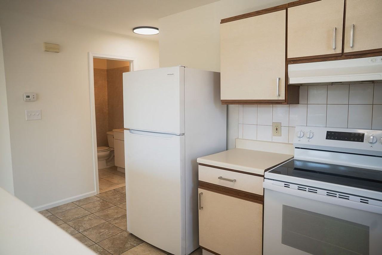 519 Valley Street - Photo 7 of 18