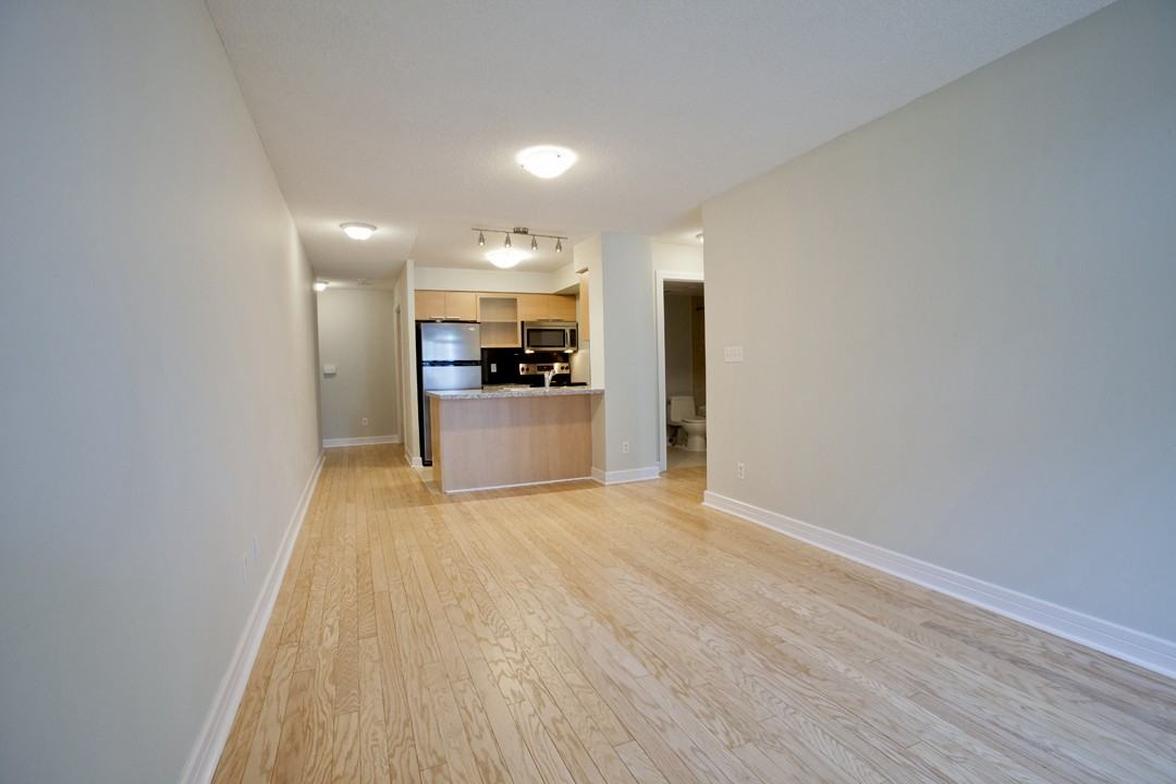 16 Harrison Garden Blvd - Photo 3 of 15