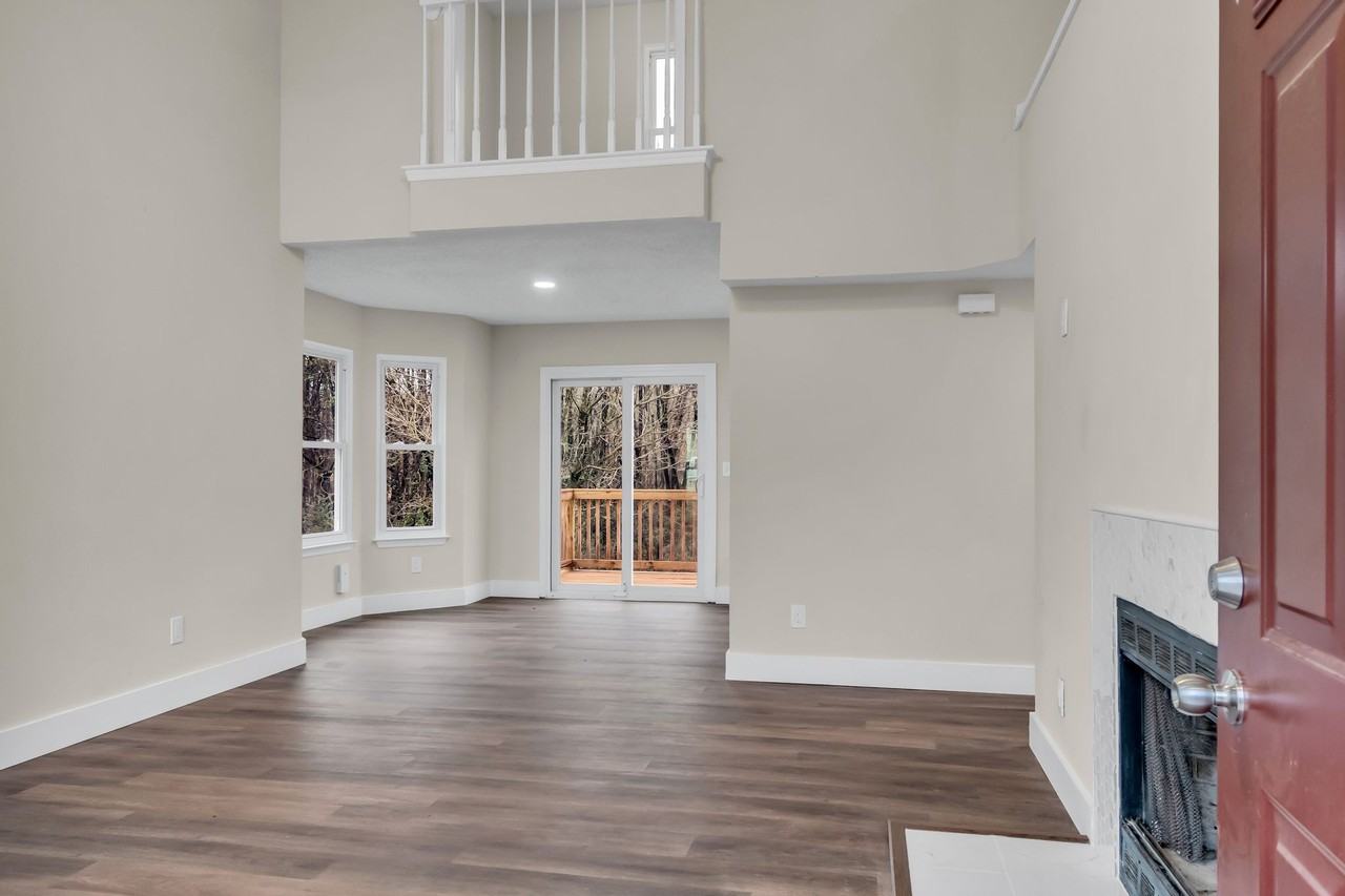 213 Rebecca Pines Dr #1 - Photo 2 of 19