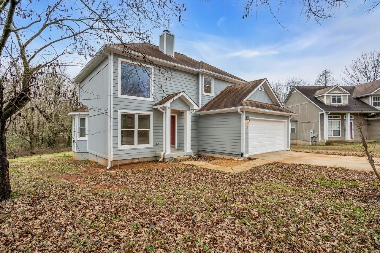 213 Rebecca Pines Dr #1 - Photo 5 of 19