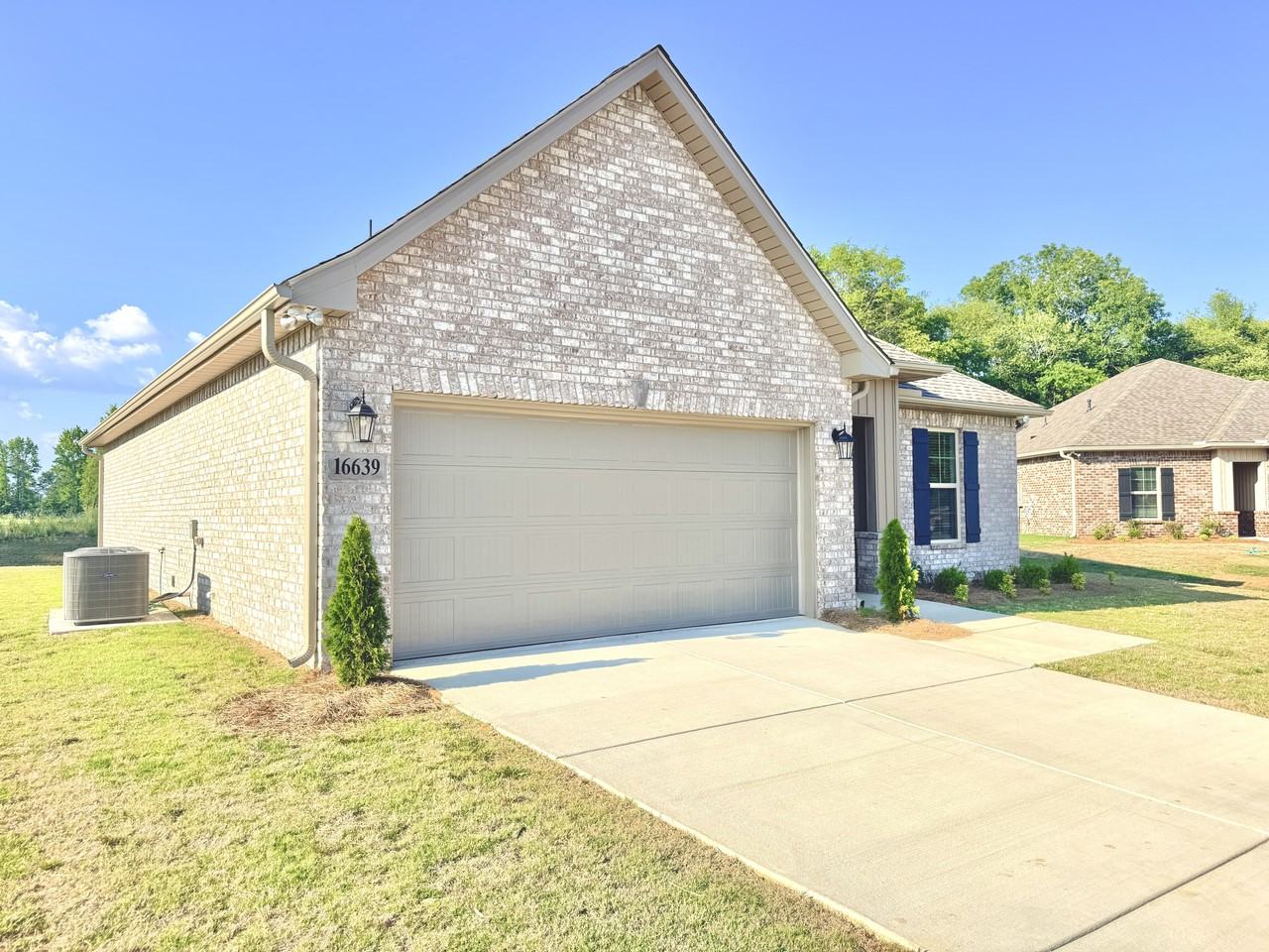 16639 Aspen Ln #1 - Photo 3 of 13