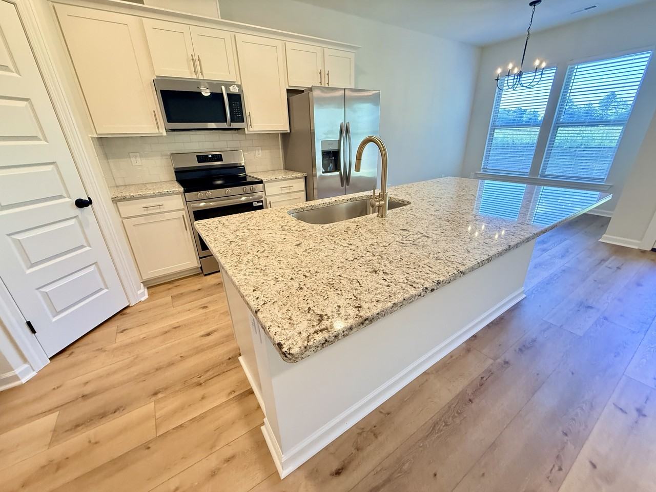16639 Aspen Ln #1 - Photo 4 of 13