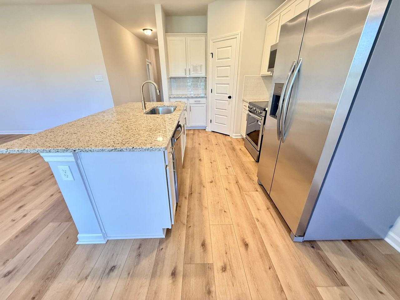 16639 Aspen Ln #1 - Photo 5 of 13