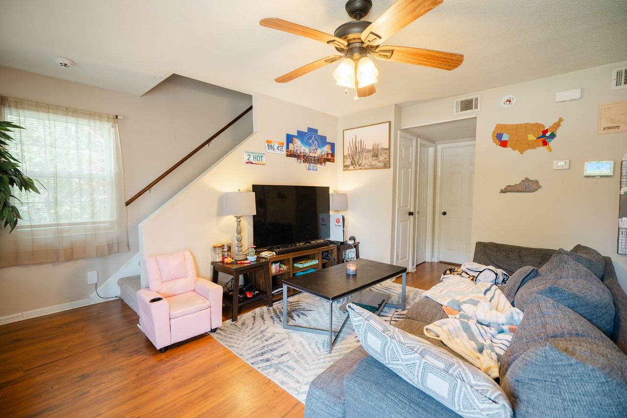 801 Wildwood Dr #1 - Photo 2 of 5