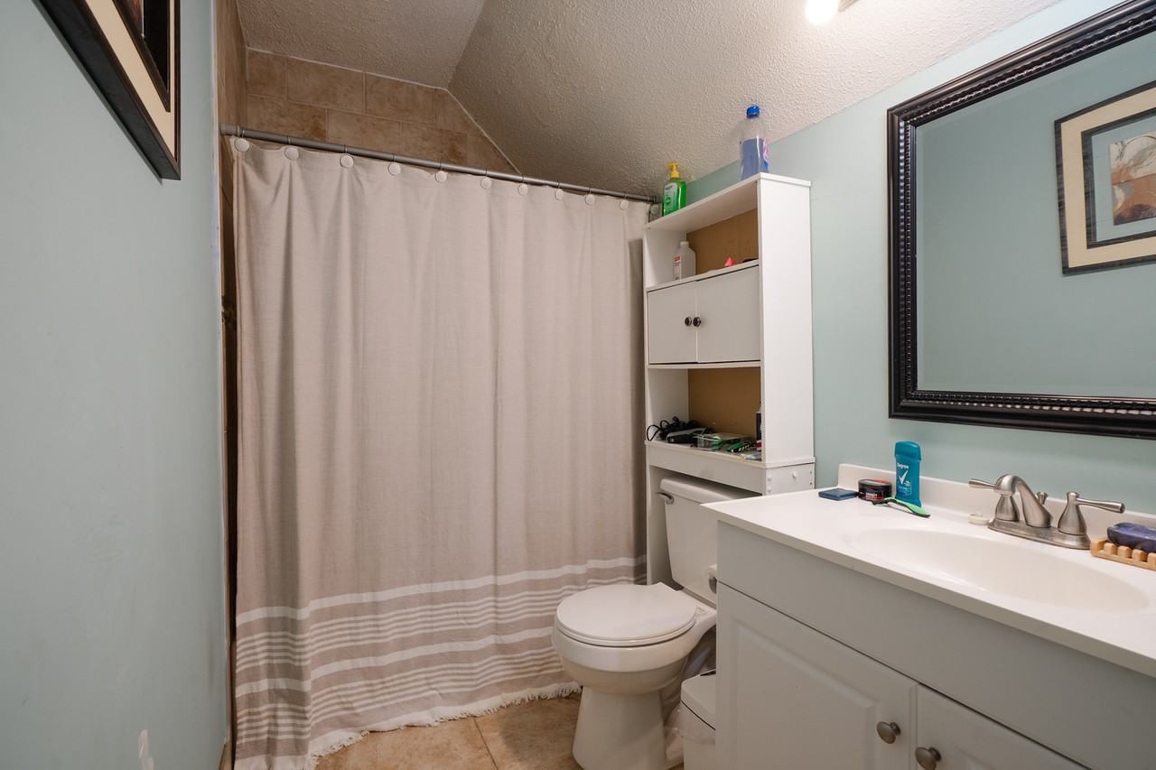 801 Wildwood Dr #1 - Photo 5 of 5