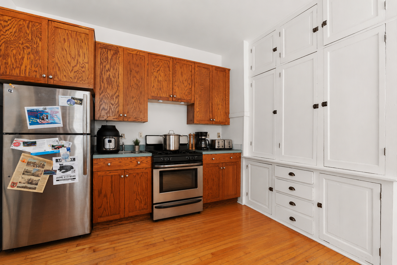 611 S Baldwin St #611 - Photo 5 of 15