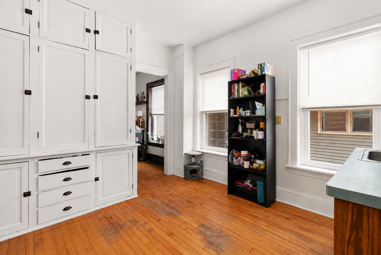 611 S Baldwin St #611 - Photo 6 of 15