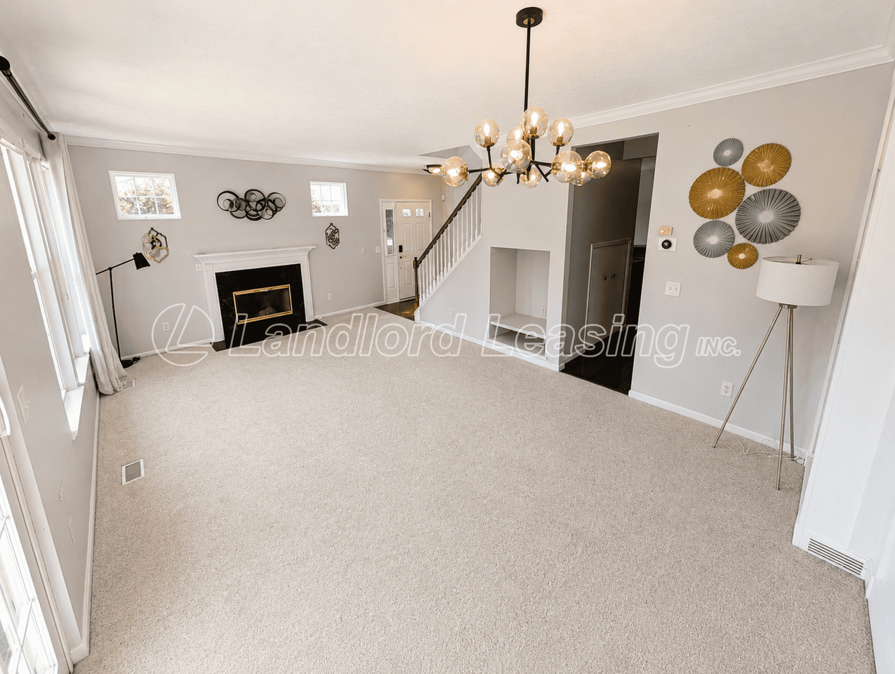 33317 Fairport Dr - Photo 3 of 21