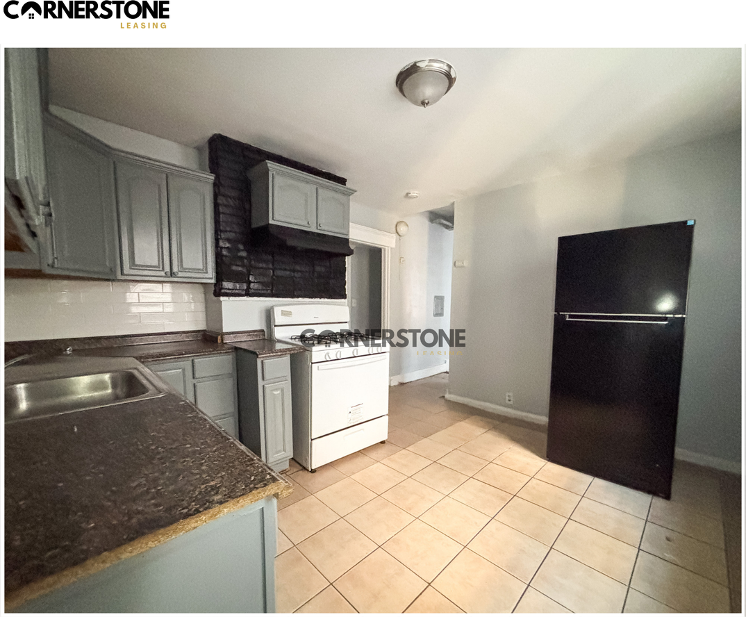 58 Cypress St - Photo 7 of 13