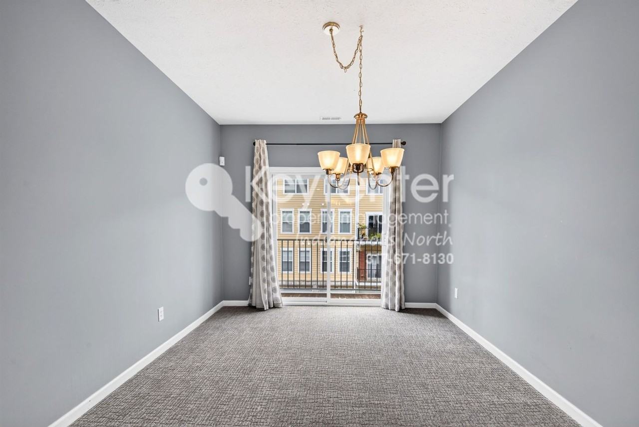 6589 Reserve Dr - Photo 7 of 17