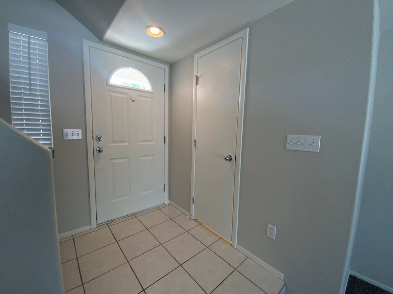 10256 Grecian Laurel Ct - Photo 6 of 47
