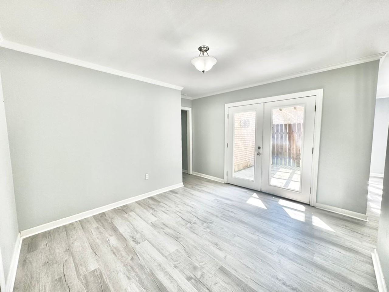 15826 New Market Dr - Photo 4 of 21
