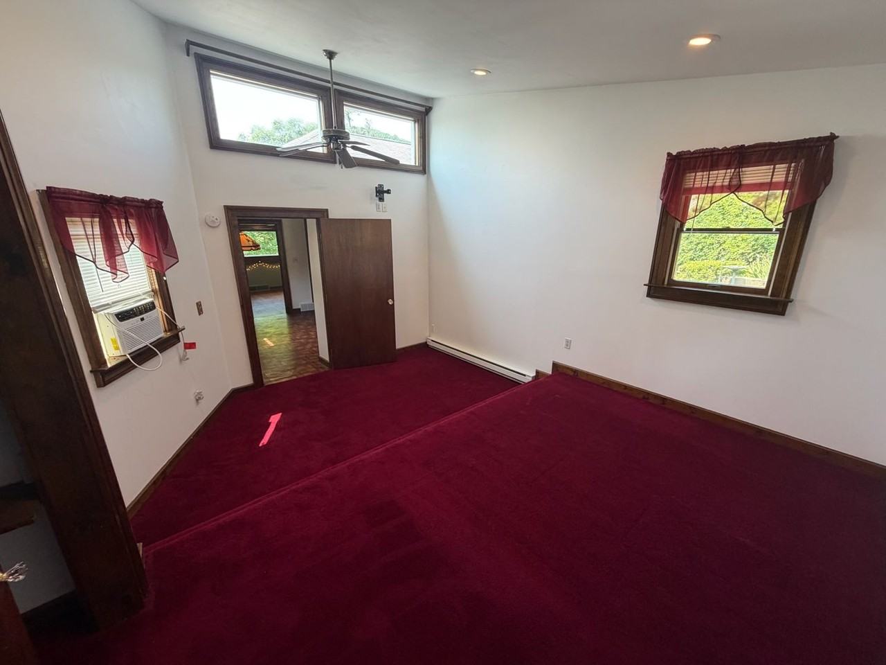 4 Chestnut St - Photo 5 of 11