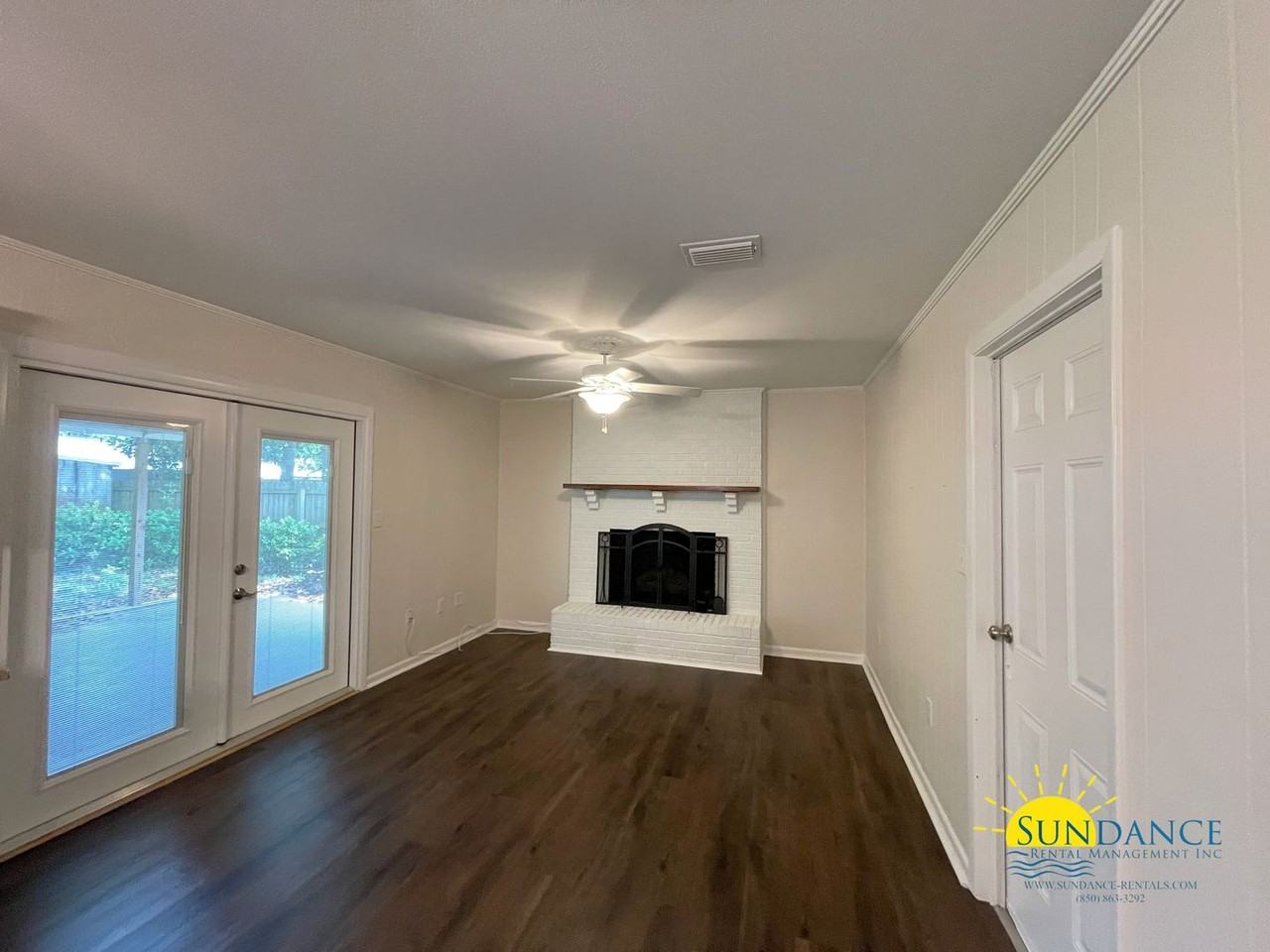606 Camborne Ave Ne - Photo 3 of 28
