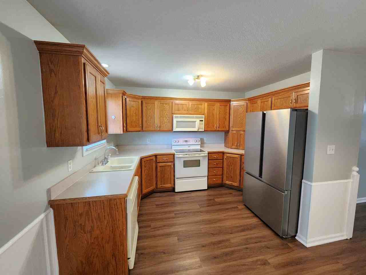 1808 Se 44th Ter - Photo 5 of 24